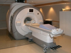 томограф для проведения МРТ на гипофизе